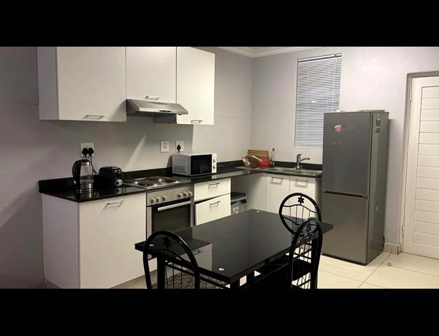 2 BEDROOM APARTMENT RENTED IN UMHLANGA RIDGE